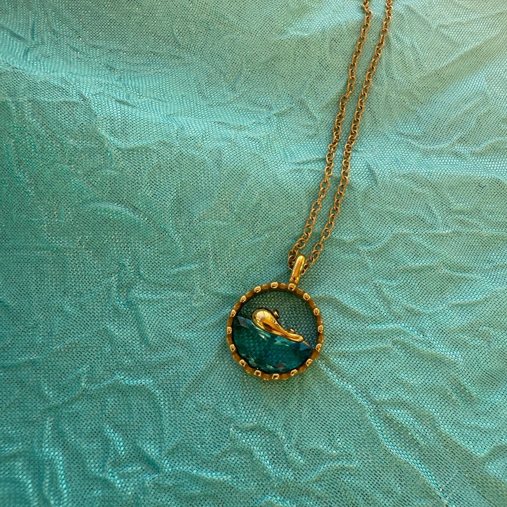 Fish Dolphin Necklace 18K Gold Plated Stainless Steel - Picture 10 of 11